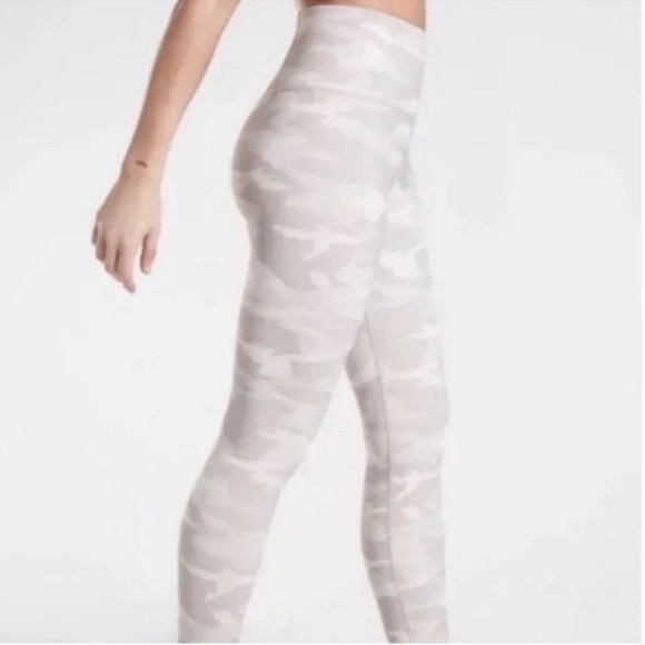 NWOT Athleta Elation 7/8 yoga athletic tights / leggings abalone grey camo print - Picture 4 of 12
